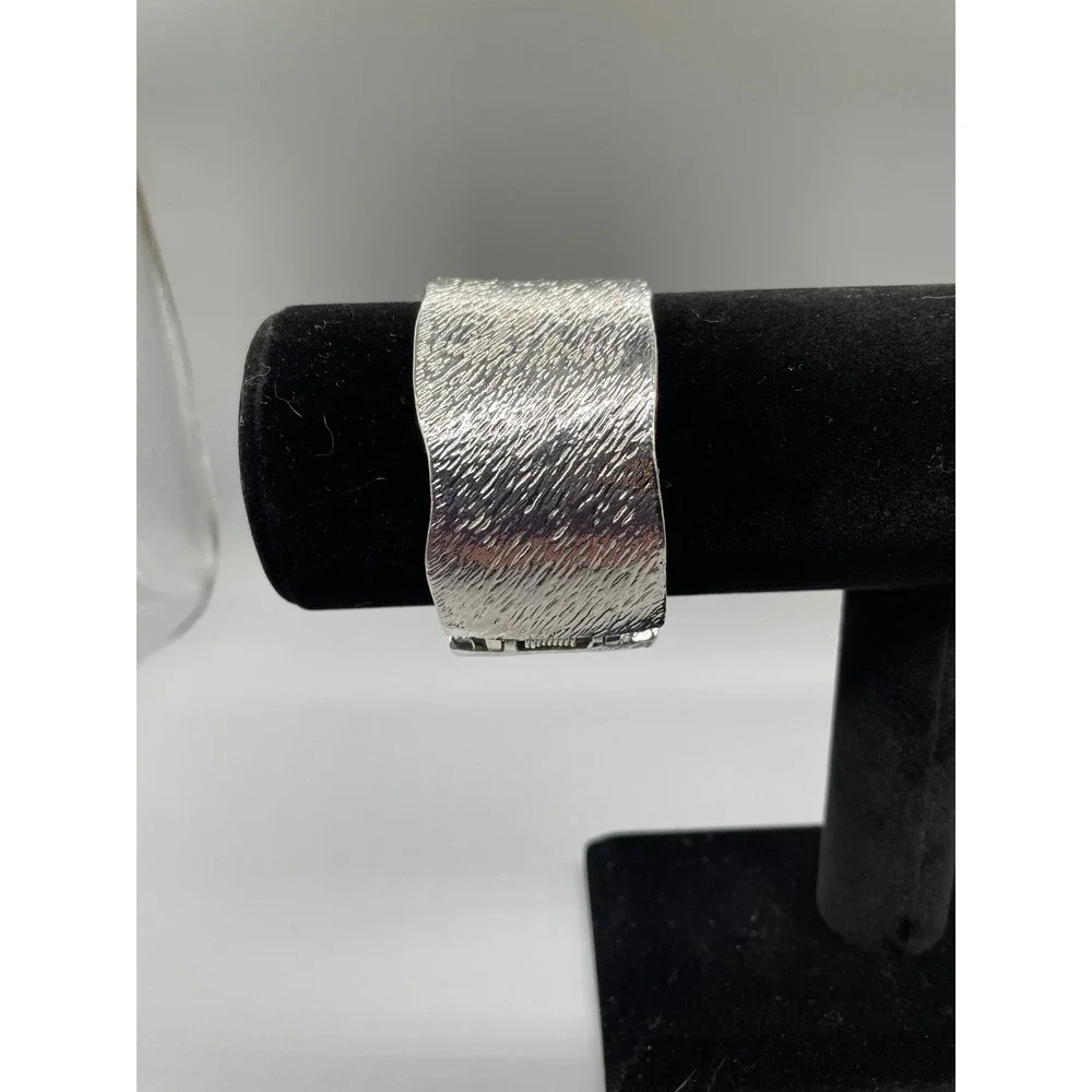Vintage Silver Tone Textured Bark Hinged Cuff Bracelet Wide Statement‎ Bangle